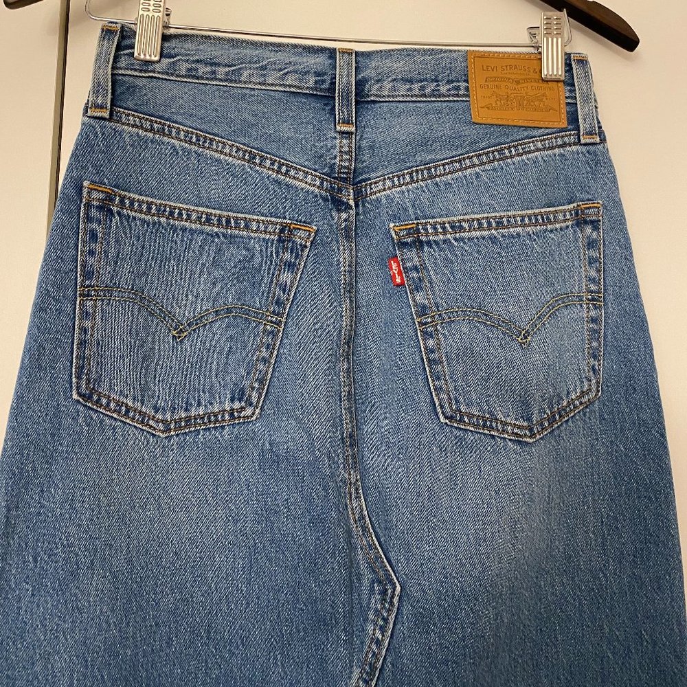 Levi's ICONIC LONG MAXI DENIM JEAN SKIRT size 24 small 0